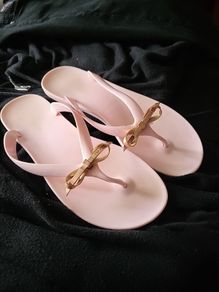 ted baker flip flops