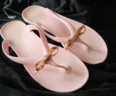 ted baker flip flops