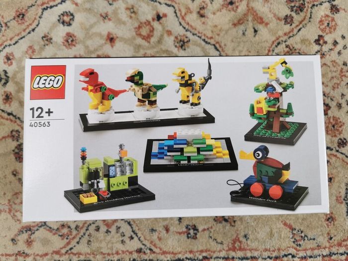 Lego House 40563: Tribute to Lego House