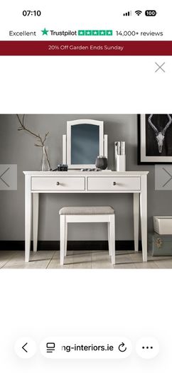 vanity table