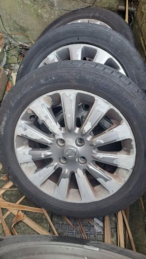 Alloy wheels