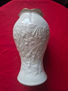 A Beautiful Set of 2 Donegal Parian China 10inch Vases
