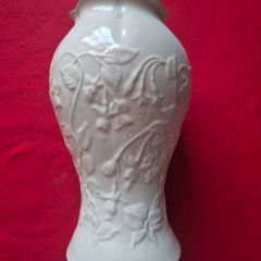 A Beautiful Set of 2 Donegal Parian China 10inch Vases
