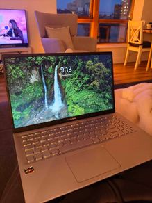Asus Vivobook 15.6" Laptop A512d