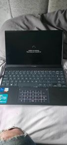 Asus Zenbook 8gb ram 512gb ssd