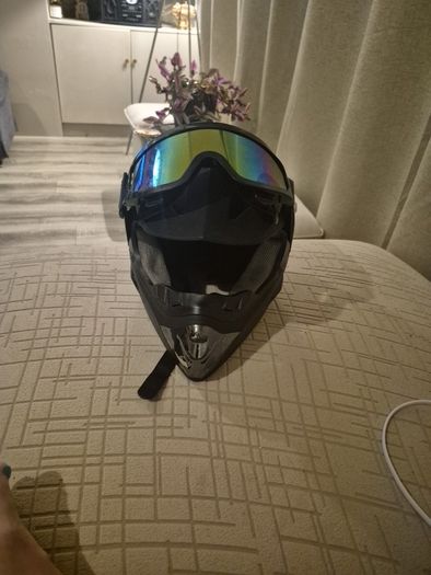 mountain bike helmet