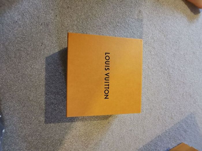 Louis Vuitton box