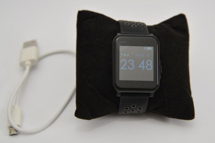 Q7 Smart Watch