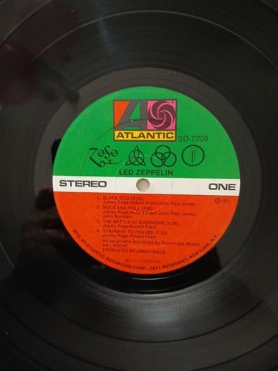 Led zeppelin albums II and IV(US)