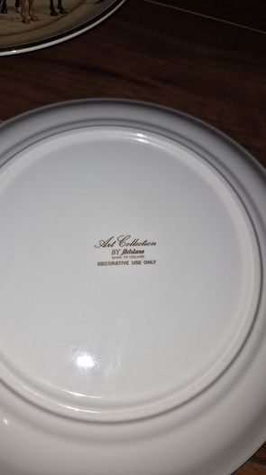 2 Vintage Arklow Art Collection Horse & Carriage Decorative Plate Made in Ireland