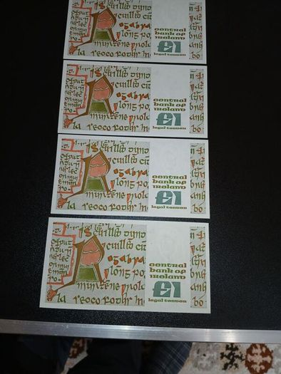 Five unc 1989 Queen meave lrish banknotes