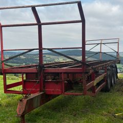 Bale trailer