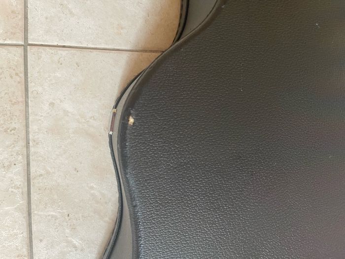 acoustic guitar hard case