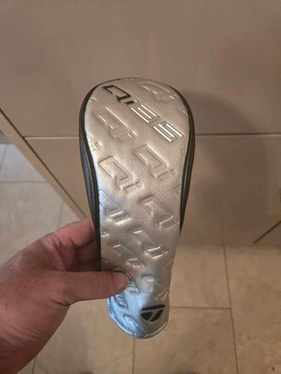 Taylormade QI35 4 Hybrid