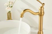 Antique Brass Vintage Retro Tall Tap for Bathroom Basin, High Rise Bathroom Sink Mixer Tap with 360 Swivel Spout, Brass Construction Basin Mixer Tap, Cloakroom Classic Countertop