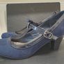 Black and navy suede heels size 8 Image 4