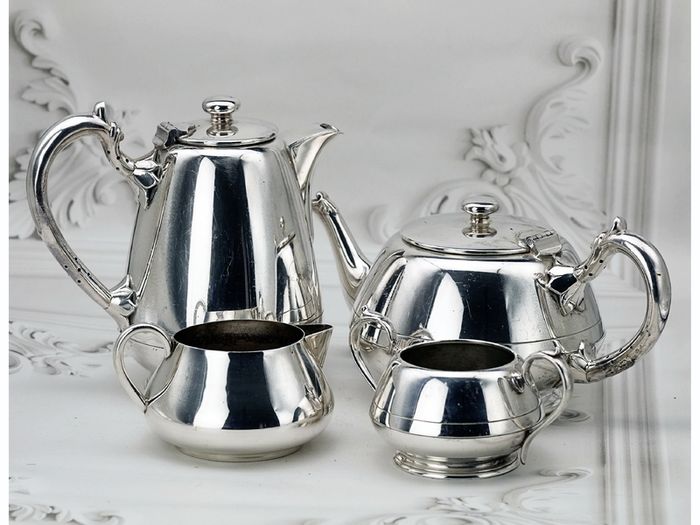 Art Deco Silver Plated Coffee Tea Service 4 Pce Walker & Hall Sheffield