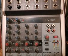 Behringer Xenyx Q802 USB