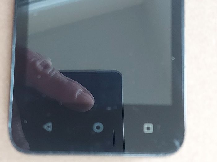 HUAWEI Y5, Model Y560-L01, Activation Locked, in very good cosmetic condition