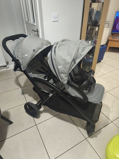 Double light weight buggy and changing table