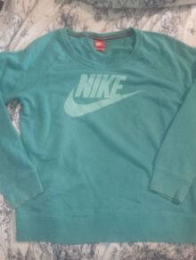 Nike sweatshirt size large
