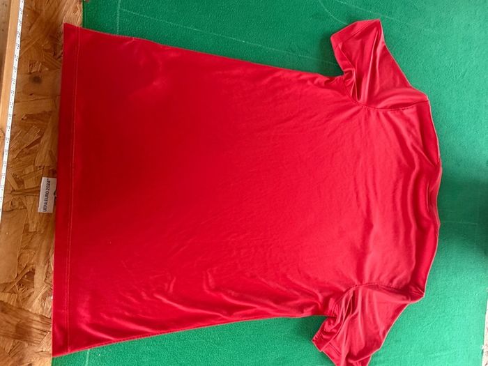 Nike elasric t-shirt sportswear top size S