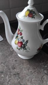 A Selection Of Vintage Tea Pots