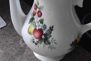 A Selection Of Vintage Tea Pots