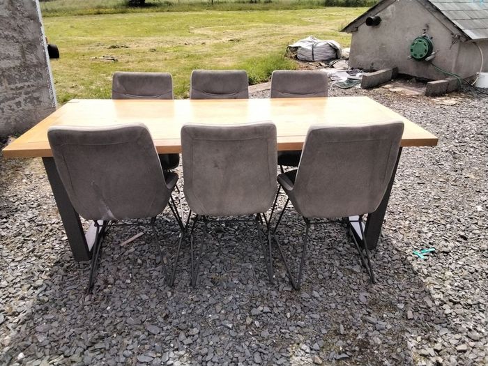 dining table and 6 chairs