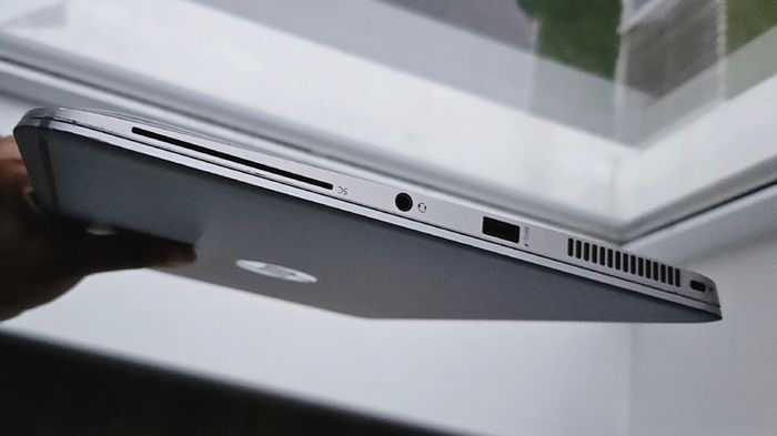 HP EliteBook Folio 1040 G3 i7