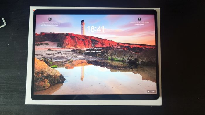 Microsoft Surface Pro 9 i5 8GB 256GB + Slim Pen + Boxed