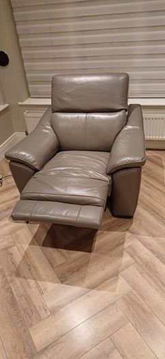 DFS MESSINA Corner power sofa & single power chair