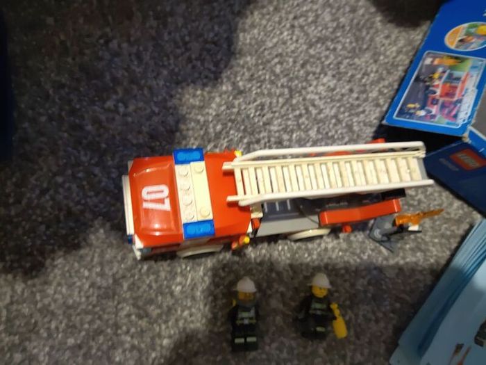 limited edition Lego 60107 firetruck