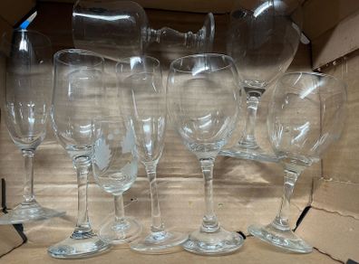 Guinness coors Heineken Murphy's Guinness peroni budweiser asahi Heineken coors tuborg outcider bulmers Paulaner pint beer glasses Jameson whisky glasses wine glasses red bull crystal glasses cognac gin glasses
