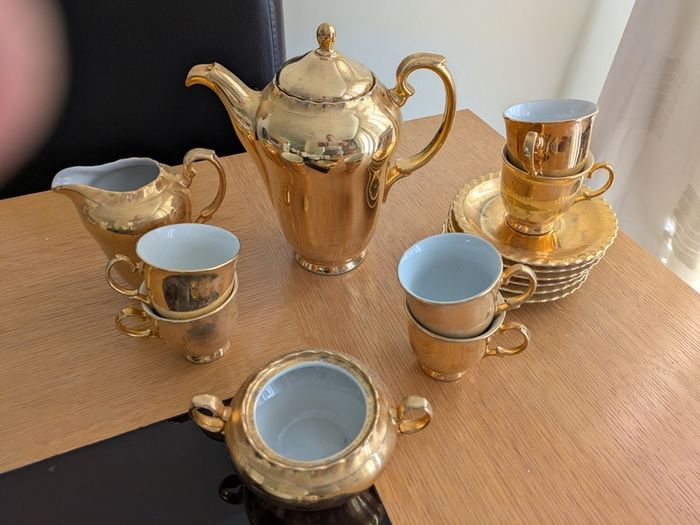 Thum gold coffee set