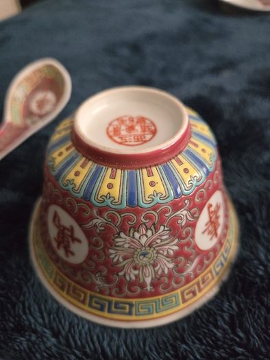 Vintage Jingdezhen Mun Shou Longevity Porcelain Rice Bowl Set, Red Famille Rose, 1960s/70s