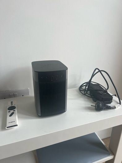 Xgimi halo projector