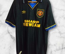 Man Utd ( Bruce 4 ) Retro Jersey , Large.