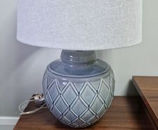 Table lamp