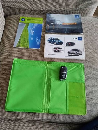 Peugeot 207 car manual with Keyfast key fob all in in excellent condition with no issues FREE STANDARD POSTAGE INCLUDED