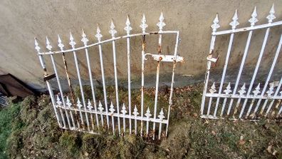 gates