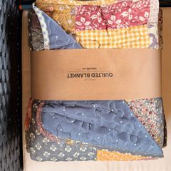 Quilted floral summer blanket