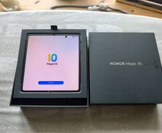 Trade-ins / Swaps Welcome. Honor Magic V5 16/512gb brand new ( 1 week used ) Dawn Gold,