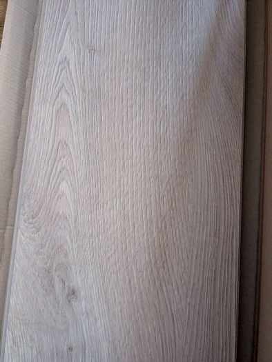 Laminate planks with underlay