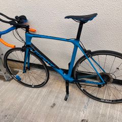Giant Road Bike