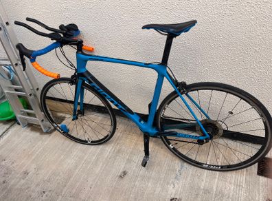 Giant Road Bike