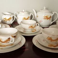Japanese Porcelain Dragonware Tea Set with Geisha Lithopane.