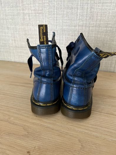 Dr Martens boots size 4