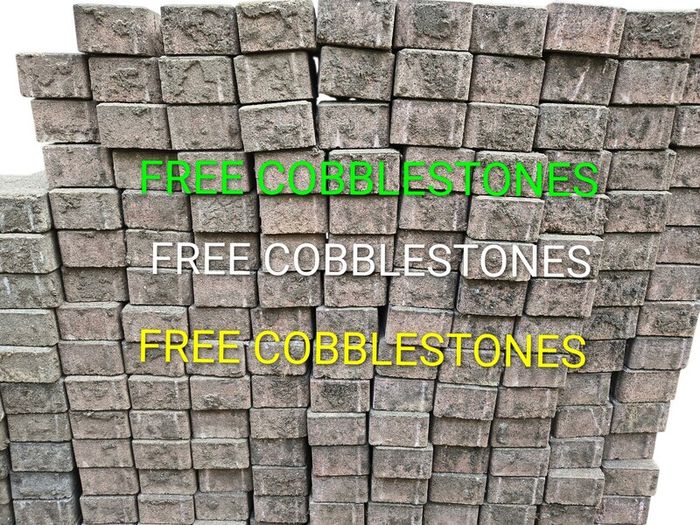 Cobblestones Free - Patio