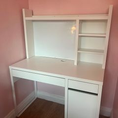 Micke Desk